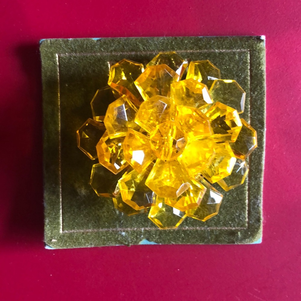 Vintage Rembrandt brooch